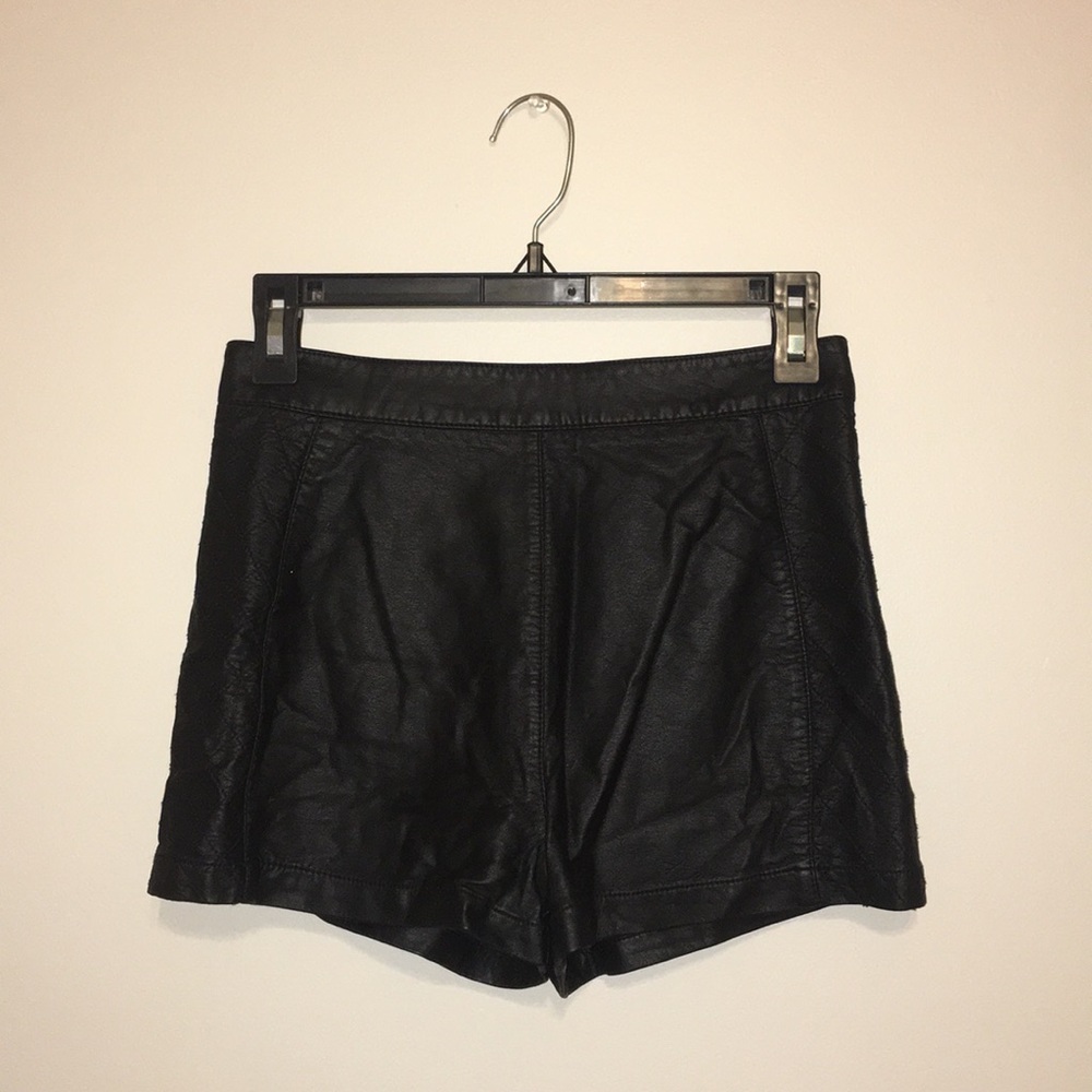 SUPER CUTE SHORTS !!!!